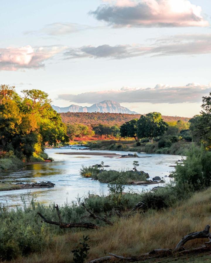 Maninghi Lodge Balule Game Reserve Bagian luar foto