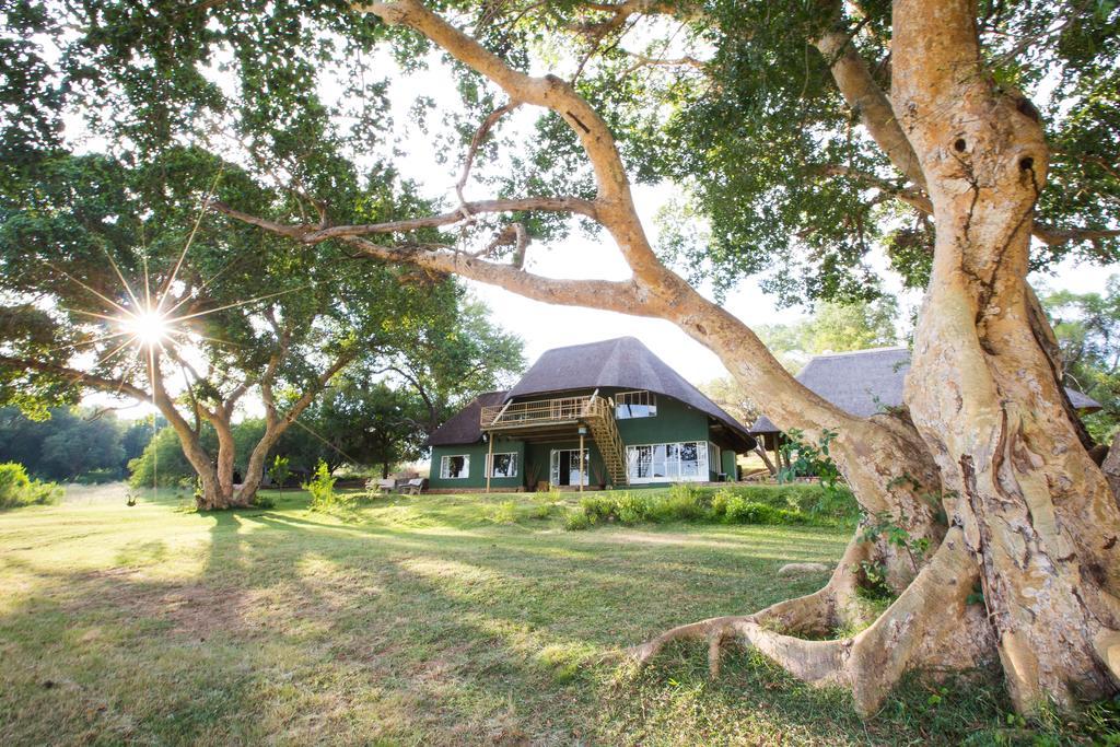Maninghi Lodge Balule Game Reserve Bagian luar foto