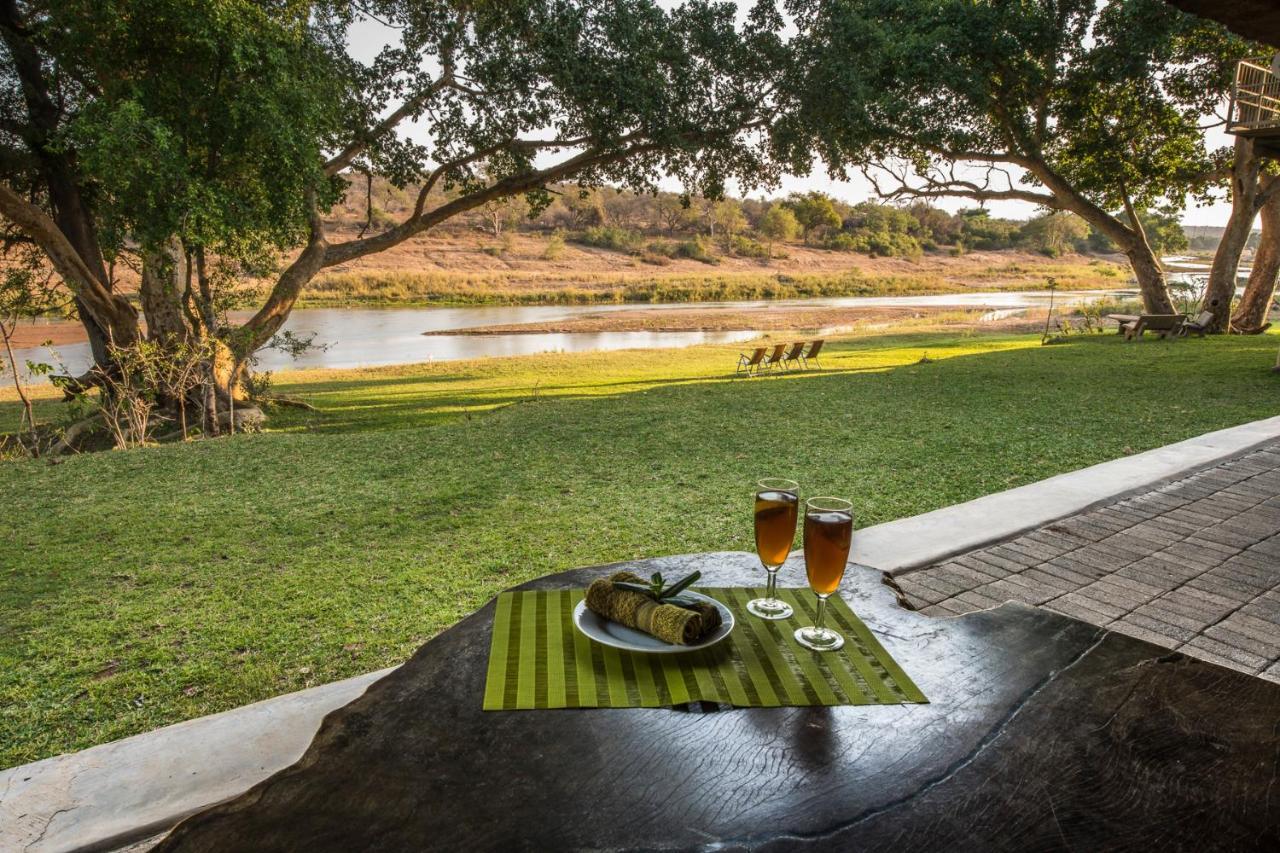 Maninghi Lodge Balule Game Reserve Bagian luar foto