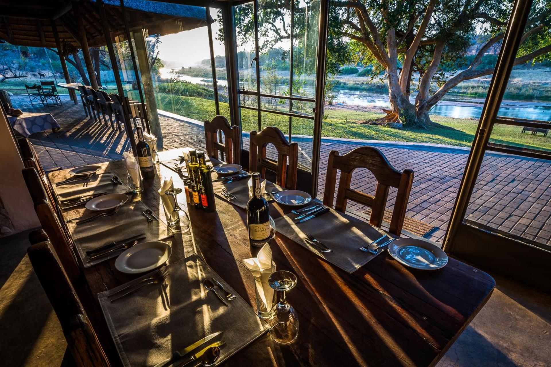 Maninghi Lodge Balule Game Reserve Bagian luar foto