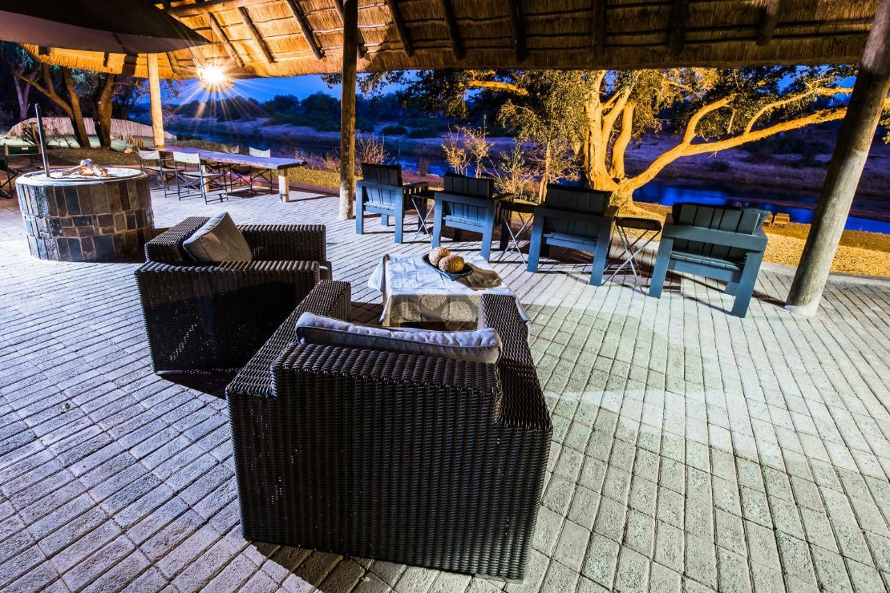 Maninghi Lodge Balule Game Reserve Bagian luar foto