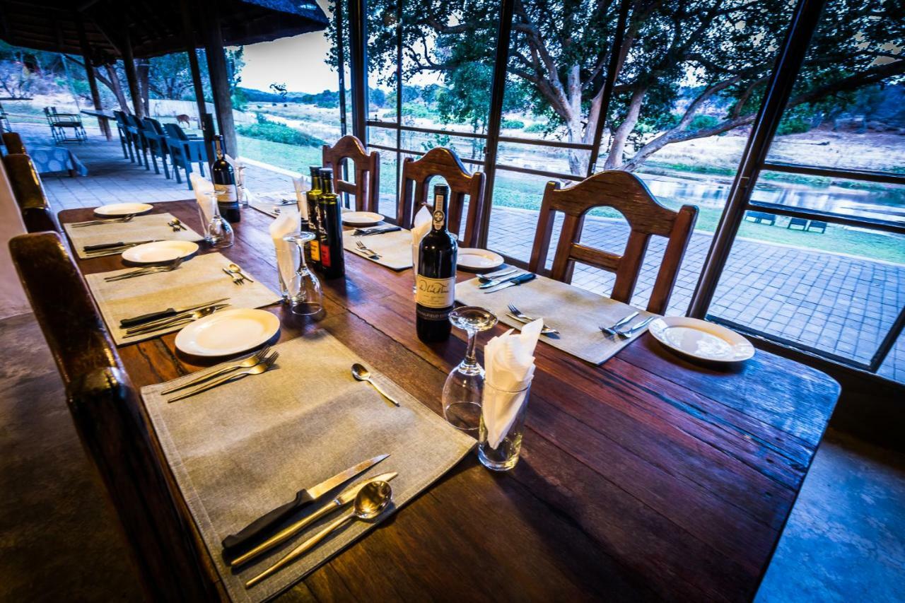 Maninghi Lodge Balule Game Reserve Bagian luar foto
